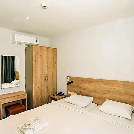فندق Porta Trakis 3*