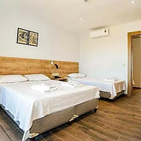 فندق Porta Trakis 3*